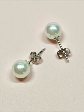 Classic White Pearl Stud Earrings - Timeless Women’s Jewelry NWOT